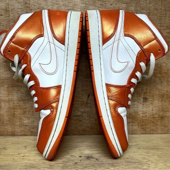 Jordan 1 Mid SE Electro Orange White Shoes Sneakers DM3531-800 Men Size main image 8